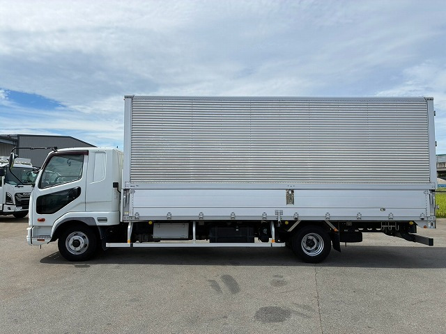 Mitsubishi Fuso Fighter 11