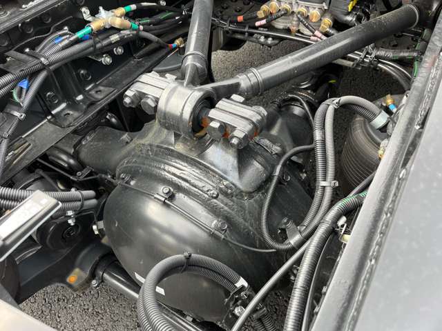 Mitsubishi Fuso Super Great 11
