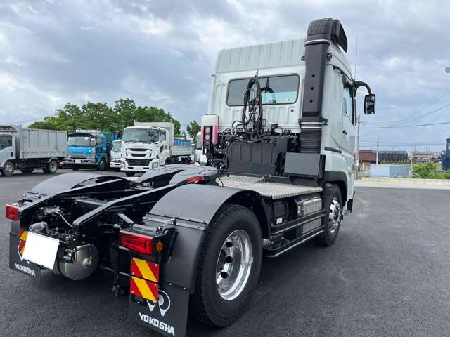 Mitsubishi Fuso Super Great 9