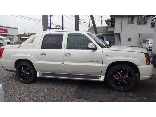 Cadillac Escalade EXT 6