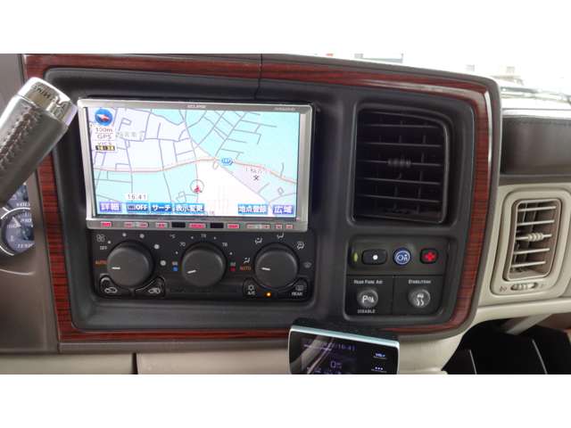 Cadillac Escalade EXT 10