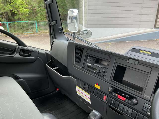 Isuzu Elf 10