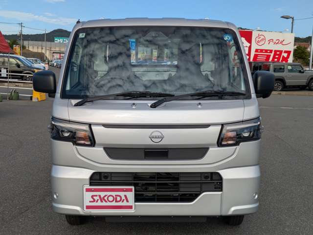 Nissan Clipper Truck 9