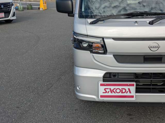 Nissan Clipper Truck 10