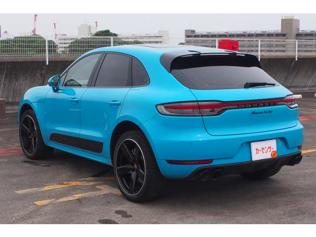 Porsche Macan 8