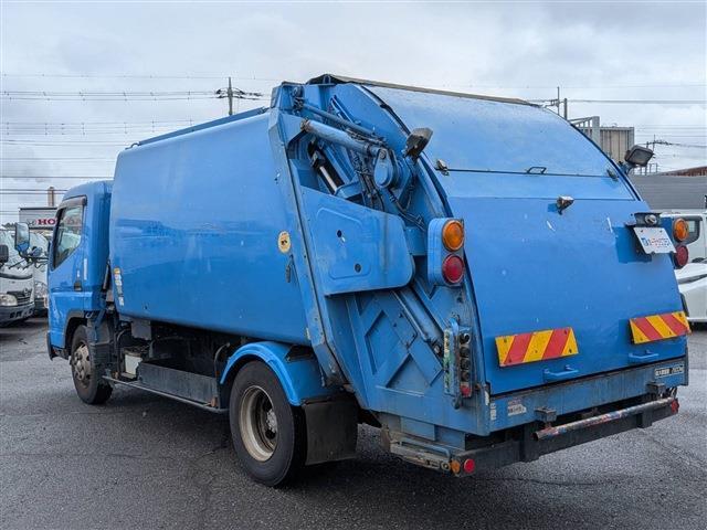 Mitsubishi Fuso Canter 6
