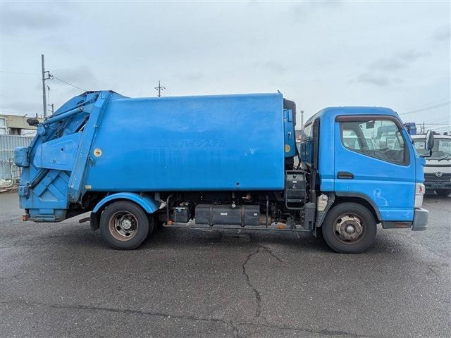 Mitsubishi Fuso Canter 8
