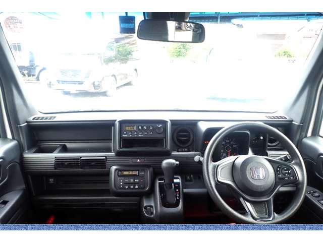 Honda N-VAN 9