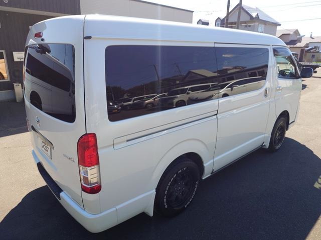 Toyota Regius Ace 7