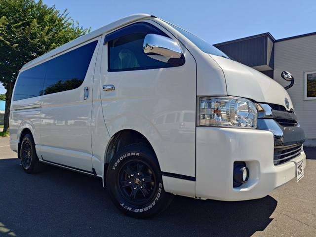 Toyota Regius Ace 9