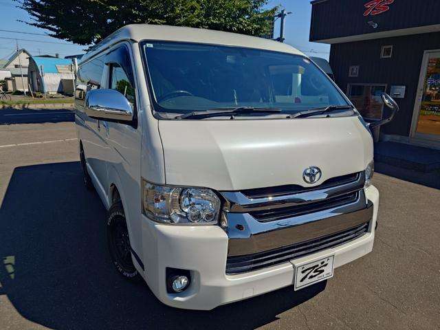Toyota Regius Ace 10
