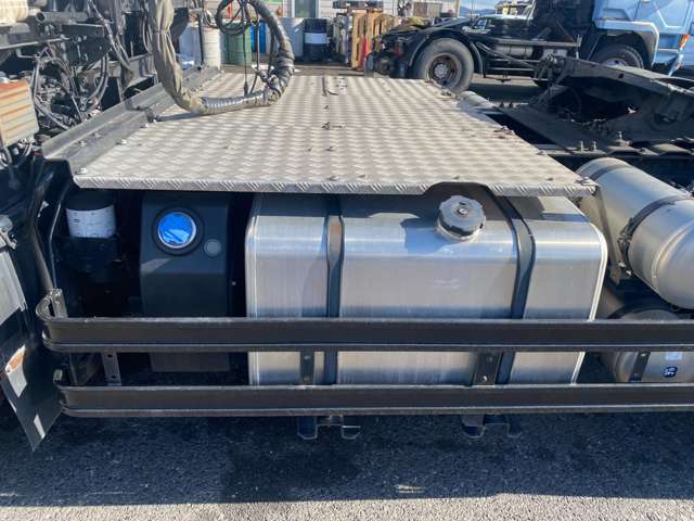 UD Trucks Quon 11