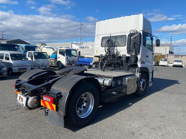 UD Trucks Quon 6