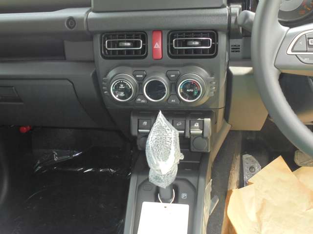 Suzuki Jimny Nomade 8