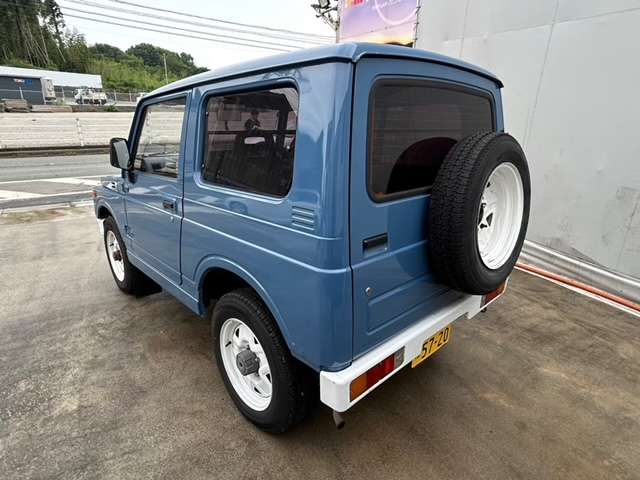 Suzuki Jimny 4
