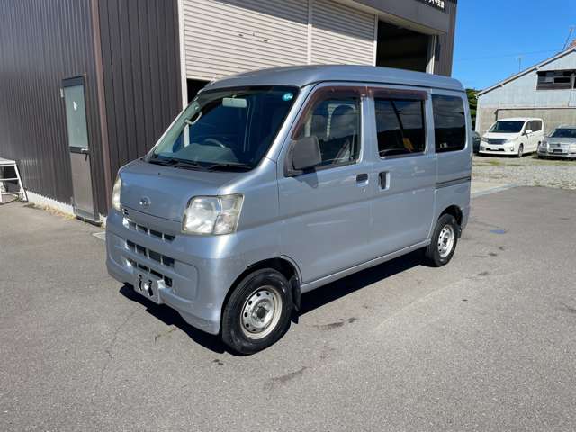 Daihatsu Hijet Cargo 3