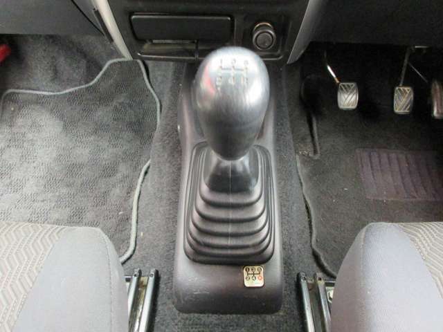 Suzuki Jimny 3