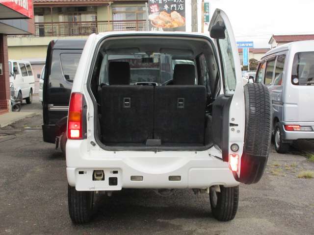 Suzuki Jimny 9