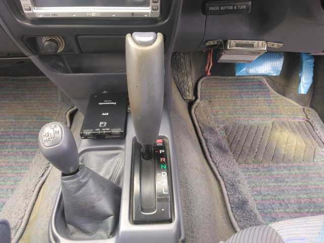 Toyota Hilux 12