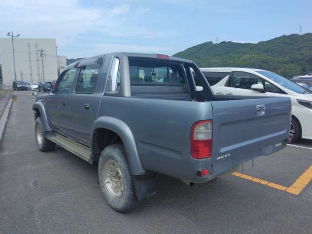 Toyota Hilux 5