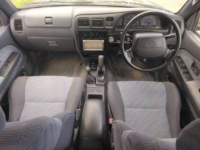 Toyota Hilux 8