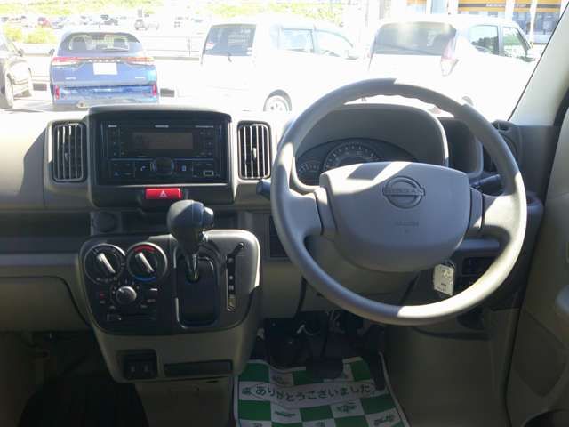Nissan NV100 Clipper 11
