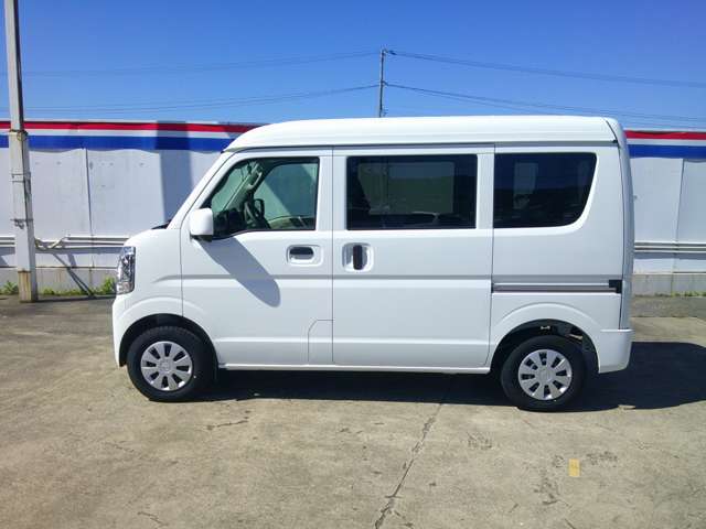Nissan NV100 Clipper 2