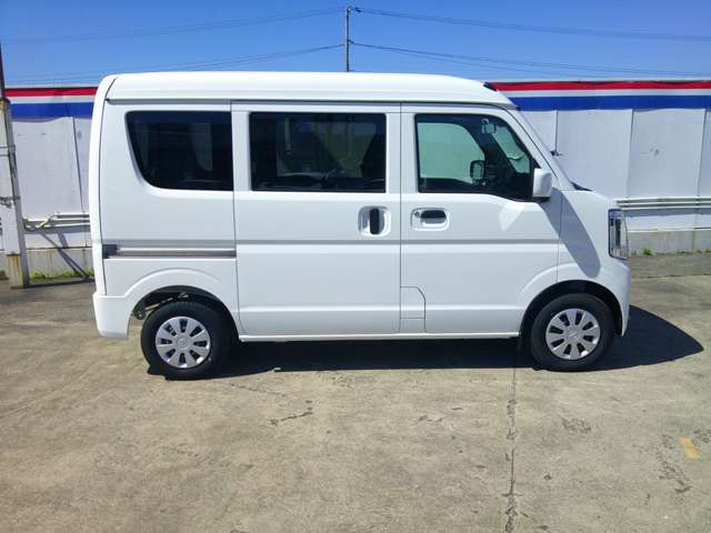 Nissan NV100 Clipper 6