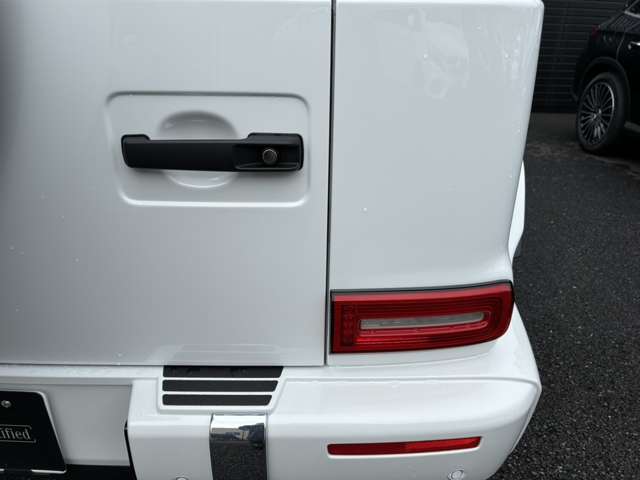 Mercedes-Benz G-Class 12