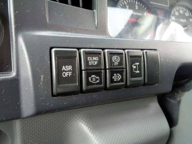 Isuzu Elf 8