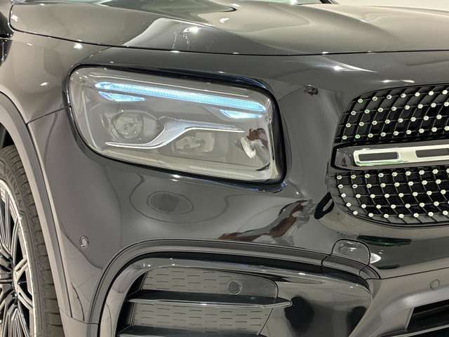 Mercedes-Benz GLB 5