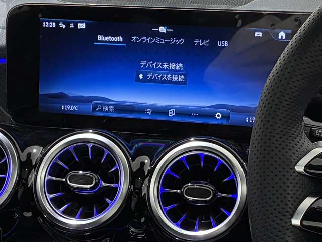 Mercedes-Benz GLB 12