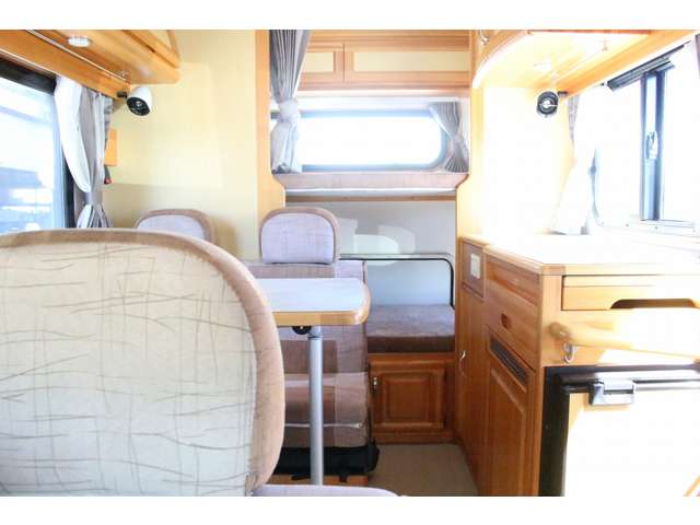Toyota Light Ace Truck 2