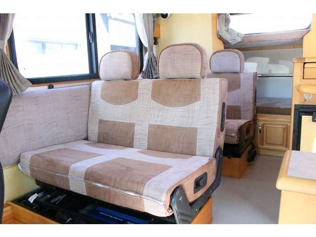 Toyota Light Ace Truck 5