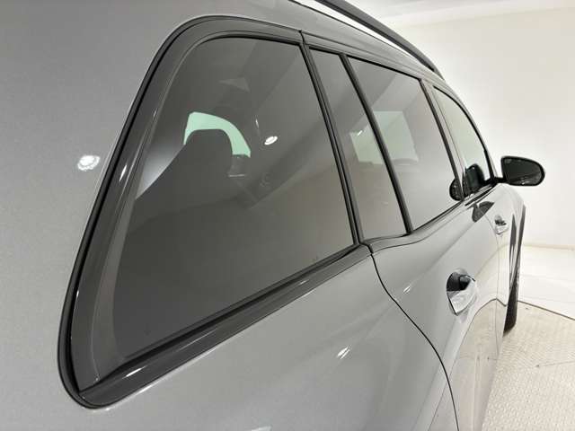 Mercedes-Benz GLB 4