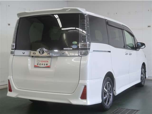 Toyota Voxy 7