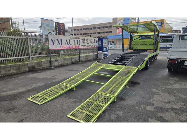 Mitsubishi Fuso Canter 11
