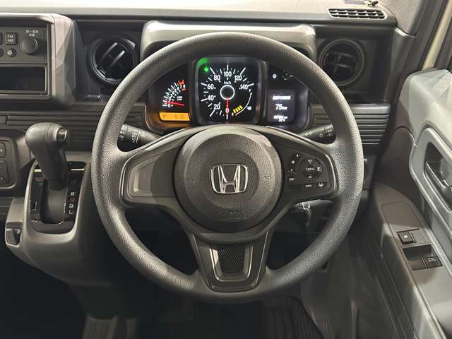 Honda N-VAN 11