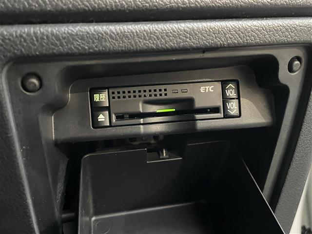 Toyota Noah 9