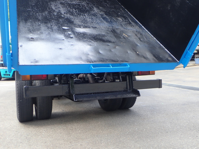 Isuzu Elf 11