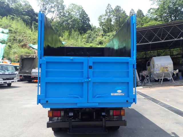 Isuzu Elf 2