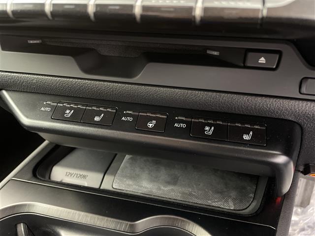 Lexus UX 10