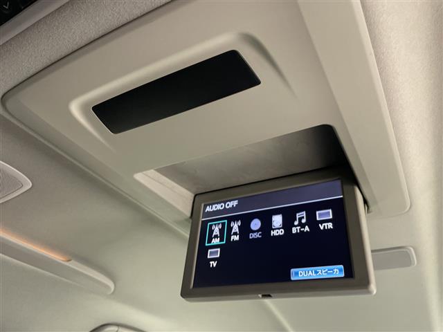 Toyota Alphard 6