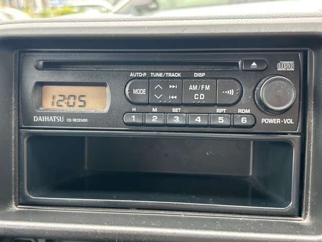 Daihatsu Hijet Cargo 3