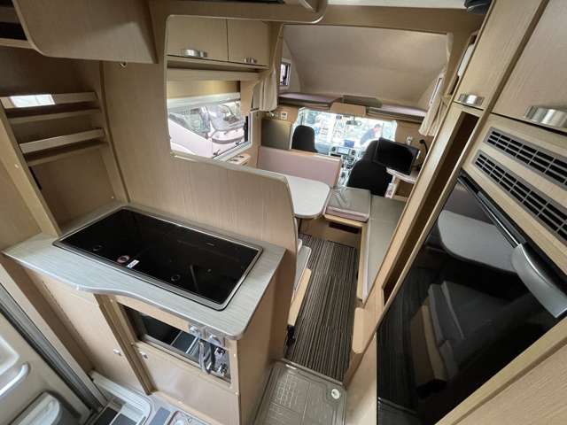Toyota Camroad 4