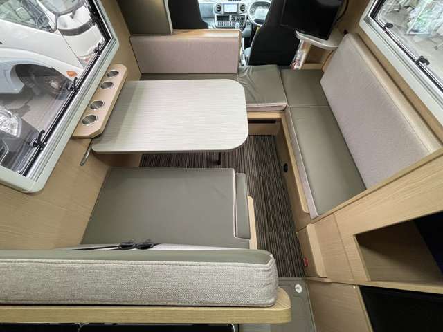 Toyota Camroad 6