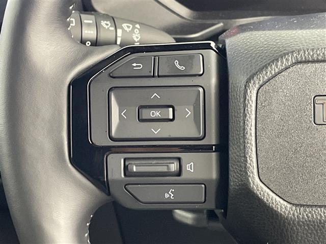 Toyota Land Cruiser FJ 10