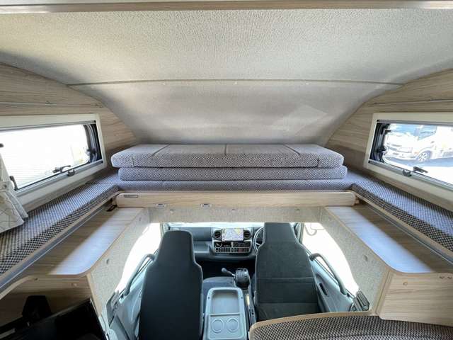 Toyota Camroad 12