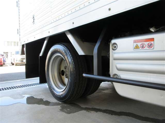 Toyota Dyna 9