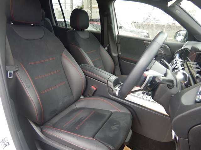 Mercedes-Benz GLB 10